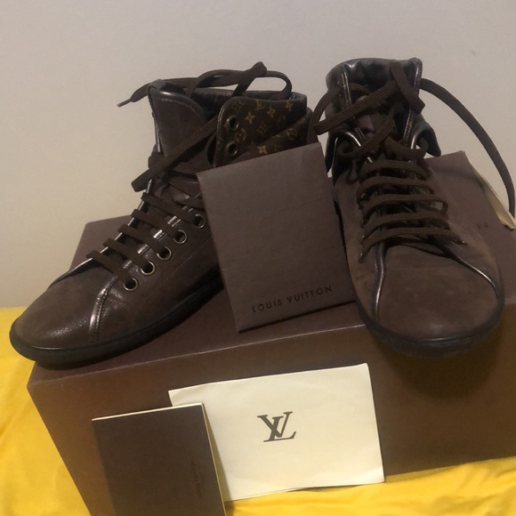 Confortable pair of brea sneaker is by Louis Vuitton us woman 9 - Picture 2 of 2